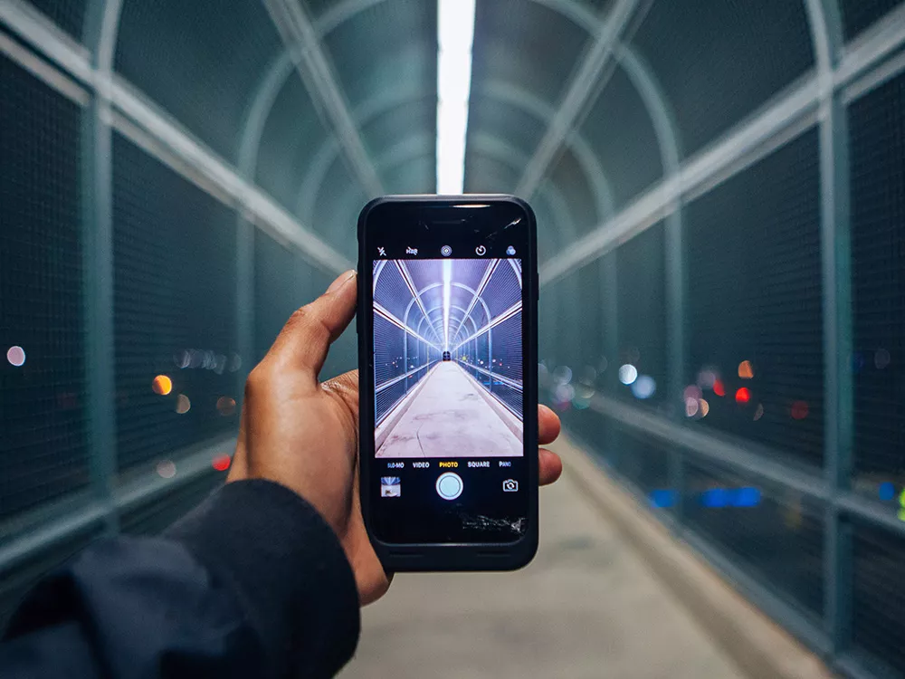 Handheld device scanning a tunnel